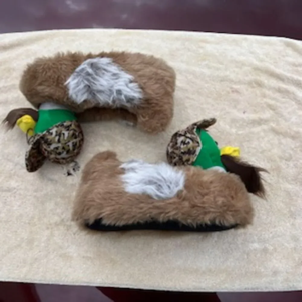 Size 10-11 {One Size Fits Most} . Duck Dynasty Ducks & Uncle Si Slippers Bundle